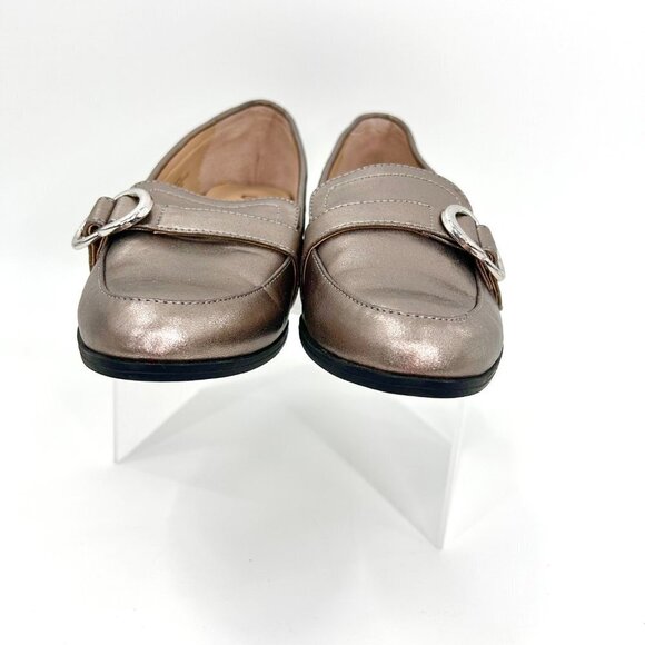 UNISA UNSHASTA2 METALLIC PEWTER LOAFERS W/ SILVER HARDWARE - 7.5 - Picture 8 of 11